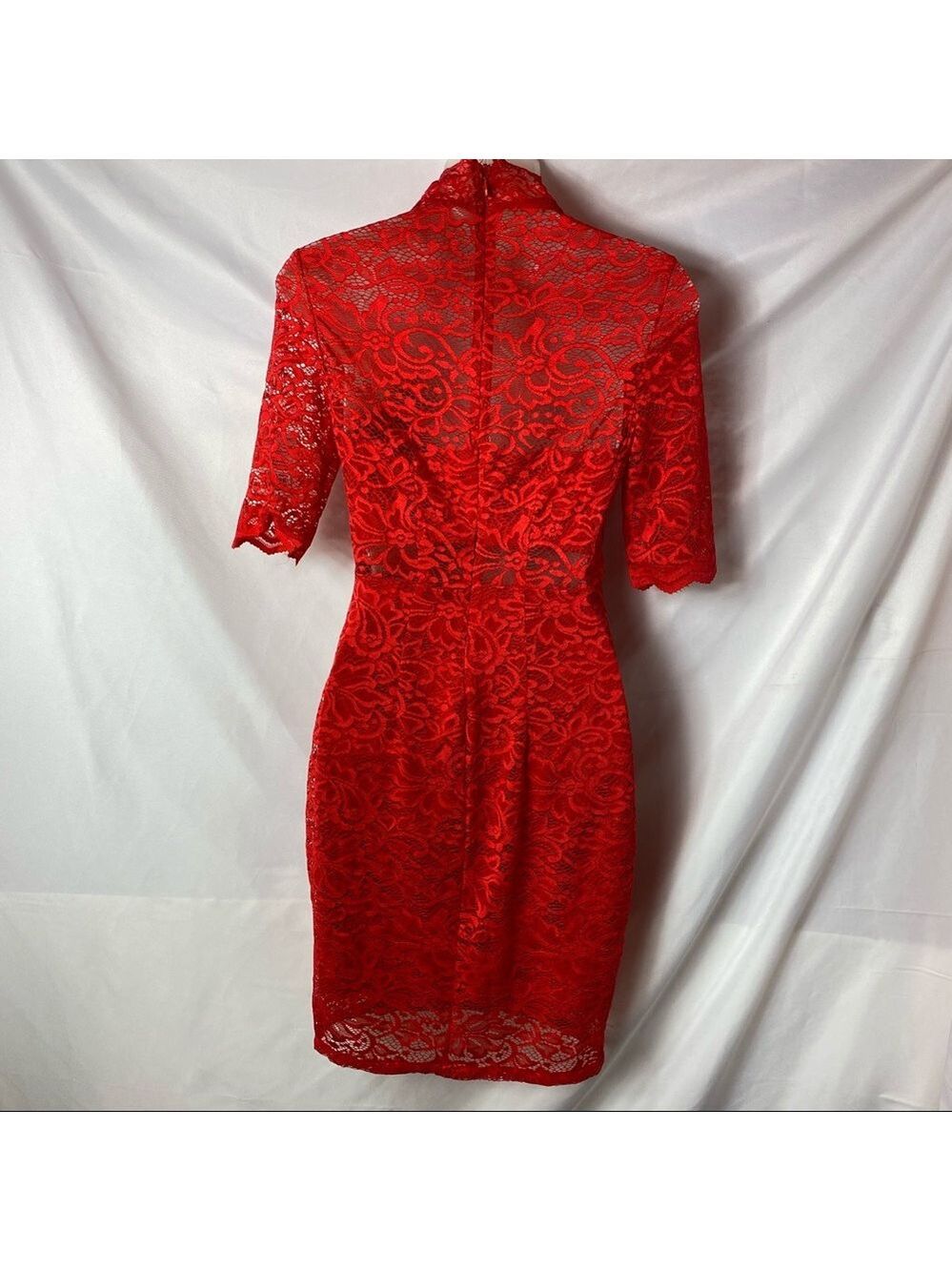 Express red dress - Picture 2 of 3